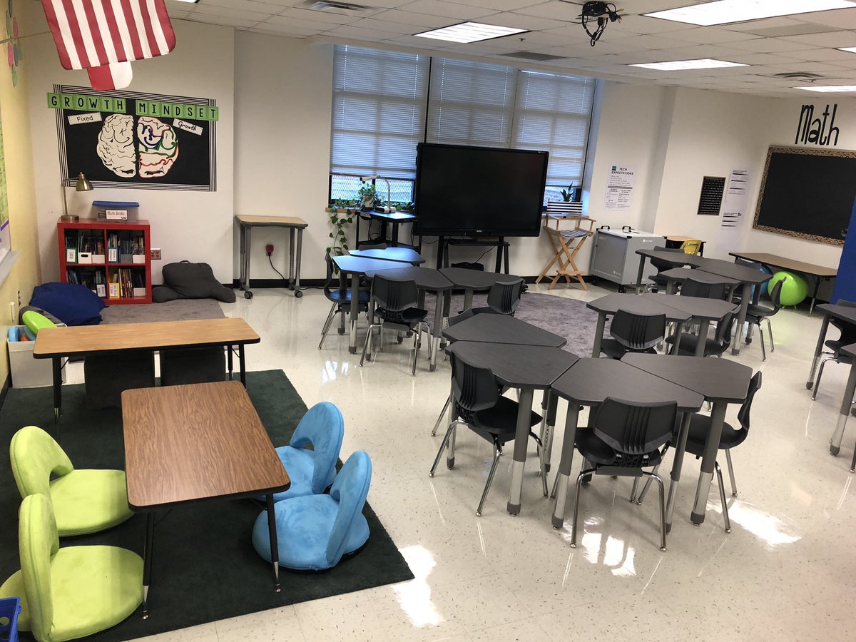 msbmcginnis's tweet photo. 2019-2020 Classroom Reveal! 
I’ve never been more ready to fill it with students 
#CowartPL 
#FlexibleSeating
#LetsGetThisYearStarted
@lsalinas0612 https://t.co/VTvJOtNKMD