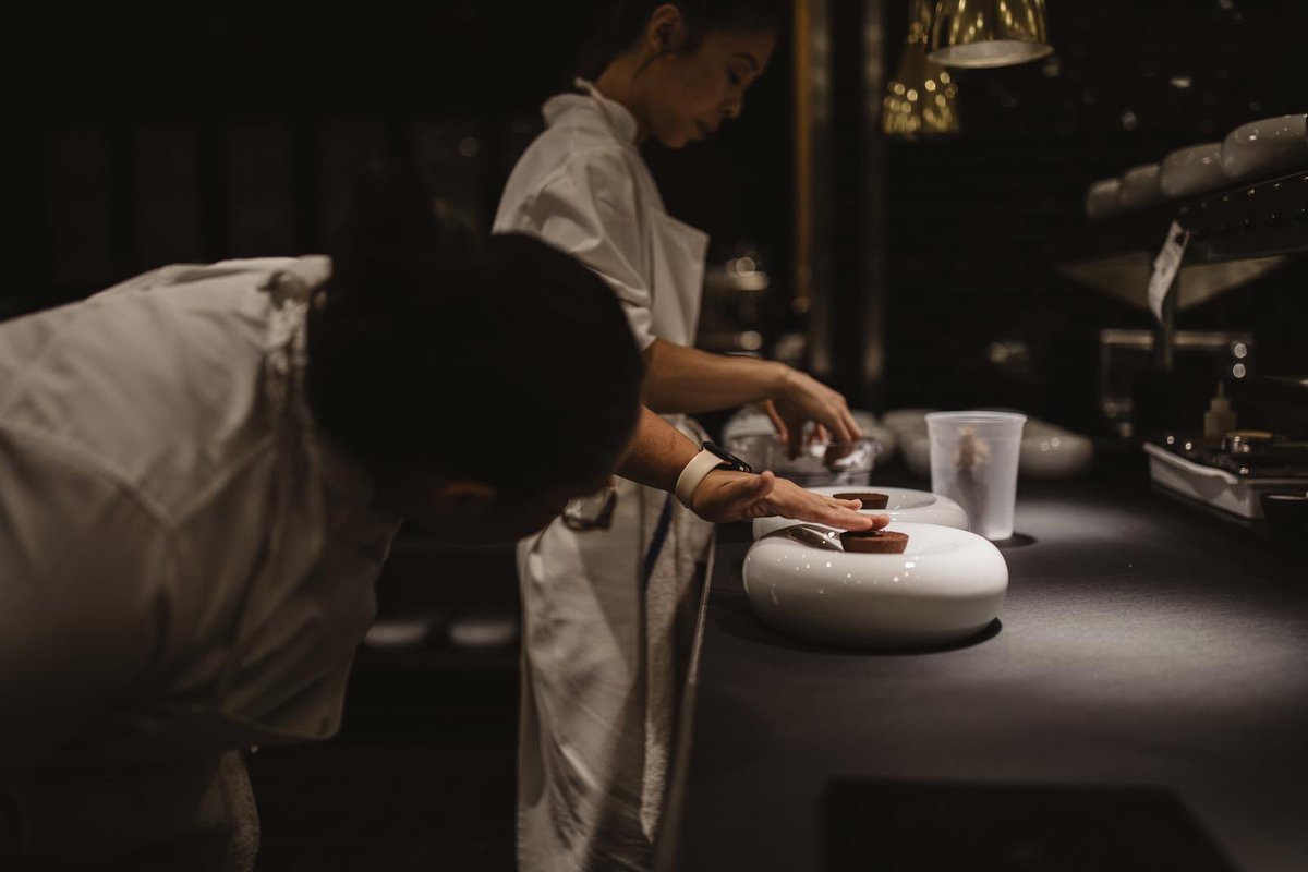 janinagaray's tweet photo. Success is no accident. It is hard work, perseverance, learning, listening, studying, sacrifice and most of all, LOVE of what you are doing. 💎💛 day 1765 at @addisonrestaurant 📍🌟👩🏽‍🍳
.
.
.
.
.
.📸 @edwin.coronado 
#JaninaGaray #Repostería #Bakerylife https://t.co/GmJGp8oebL