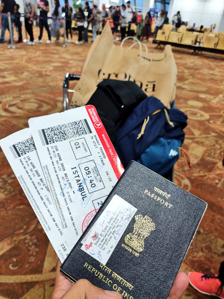 PramodBhagat83's tweet photo. Time to go Switzerland ✈️✈️✈️ https://t.co/DQXsRY9FXU