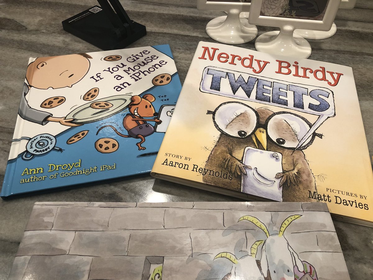 DiFraiaLauri's tweet photo. A HUGE thank you to @KUMA_LLC for some incredible classroom materials. Can’t wait to share these books about math, internet etiquette, and coding @joshfunkbooks with my 3rd graders. The @ipevo document cam will be a game changer! https://t.co/LKqVFKsmRT
