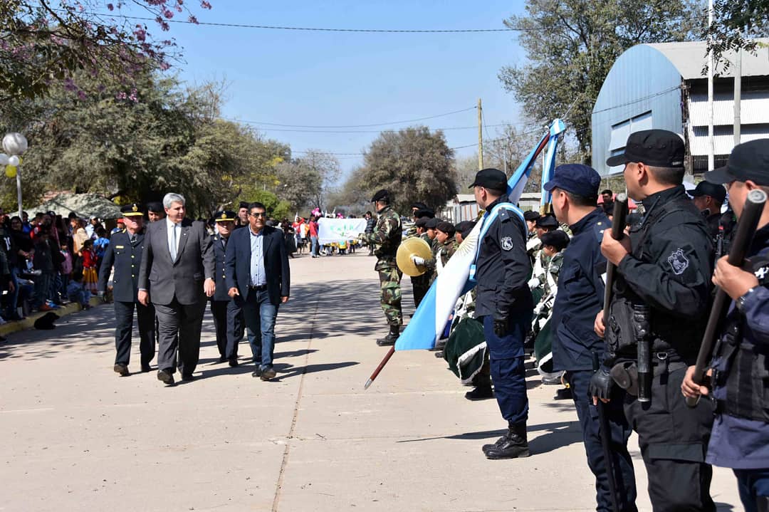 Carlos_Haquim's tweet photo. Junto a toda la comunidad de #Vinalito, participé de las honras a #SanRoque, su Santo Patrono.
#Jujuy https://t.co/fY1vAzslUM