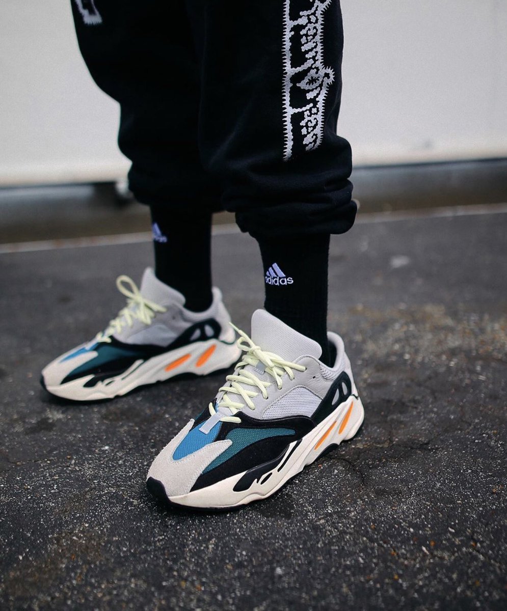 yeezy 700 wa