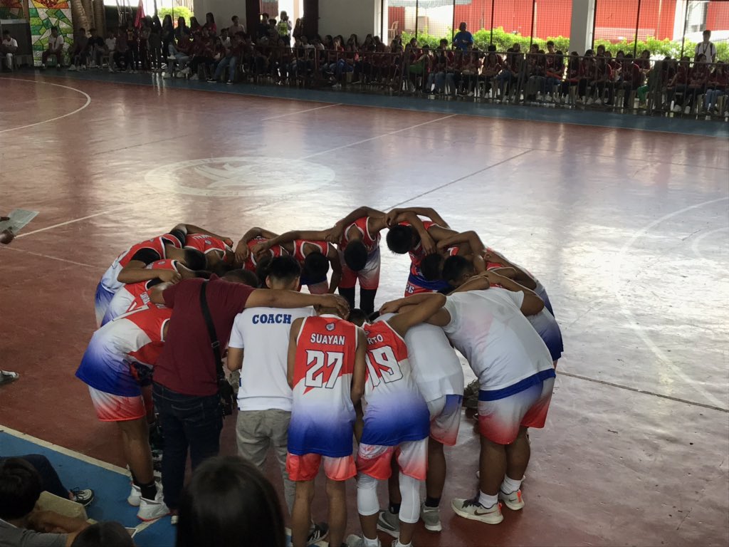 TheMedPub's tweet photo. Palarong Bayan’s Basketball Championship between TLMII Crusaders vs. EU Wildcats commenced.

Photo courtesy of Mark Sunga (@mrksng_) https://t.co/J3P9BIgaDF