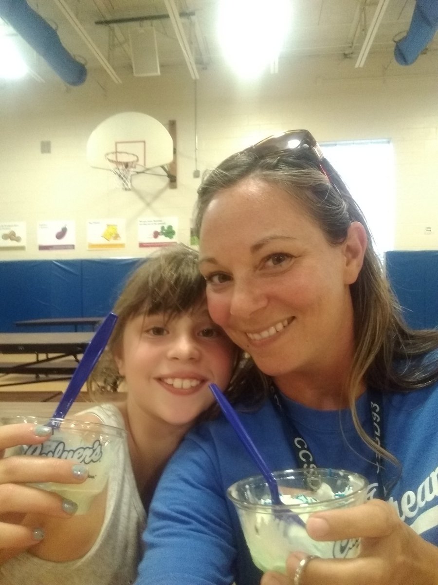 Celebrating back to school as a CCSD93 family at the Back to School Picnic at Heritage Lakes, then on to Carol Stream Elementary's Ice Cream Social as a staff member supporting the great PTA! <a href="/CSelemschool/">Carol Stream School</a> <a href="/CSSchoolPTA/">CS School PTA</a> <a href="/CCSD93/">CCSD93</a> <a href="/CSPrincipalD93/">Corinne McCabe</a> @glamorteccsd93