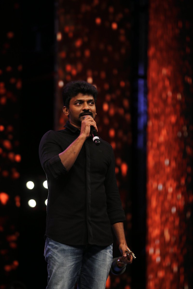 Anirudh_FP's tweet photo. Congratulations on the awards ! 🥳
#BestDebutantDirector @Nelson_director for #KolamaavuKokila
#BestLyricist - @VigneshShivN #NaanaThaana from #ThaanaSernthaKootam
#BestSingerMale - Anthony Dassan for
#Sodakku from #ThaanaSerndhaKootam
Super happy for you'll :) 🤙🏻 https://t.co/fGB5blbWcv