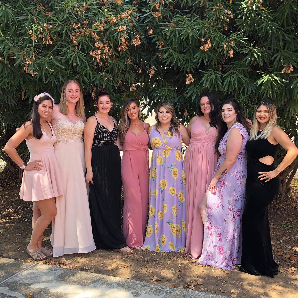 _lacey_michelle's tweet photo. Prom day at work 💖 #LoveLulus #LuCrew https://t.co/HdoMyX03Rh