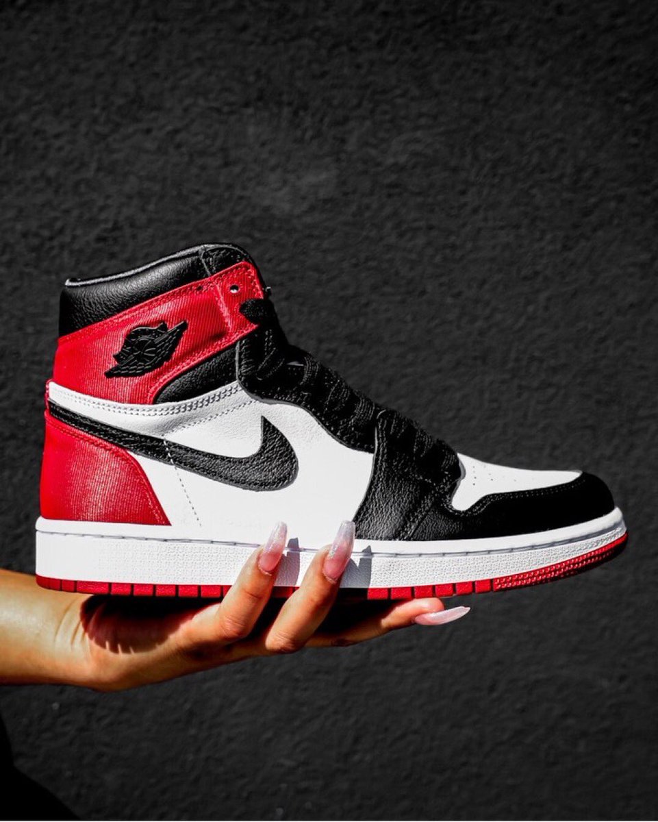 jordan 1 low foot locker canada