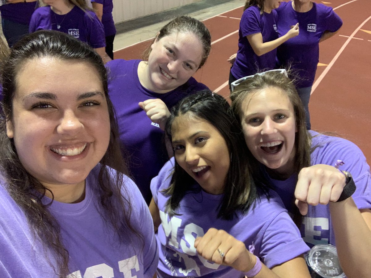 WeaverClass's tweet photo. Mill Street Elementary is showing some school spirit at Hey! Day!! https://t.co/PHYcGEUh7u