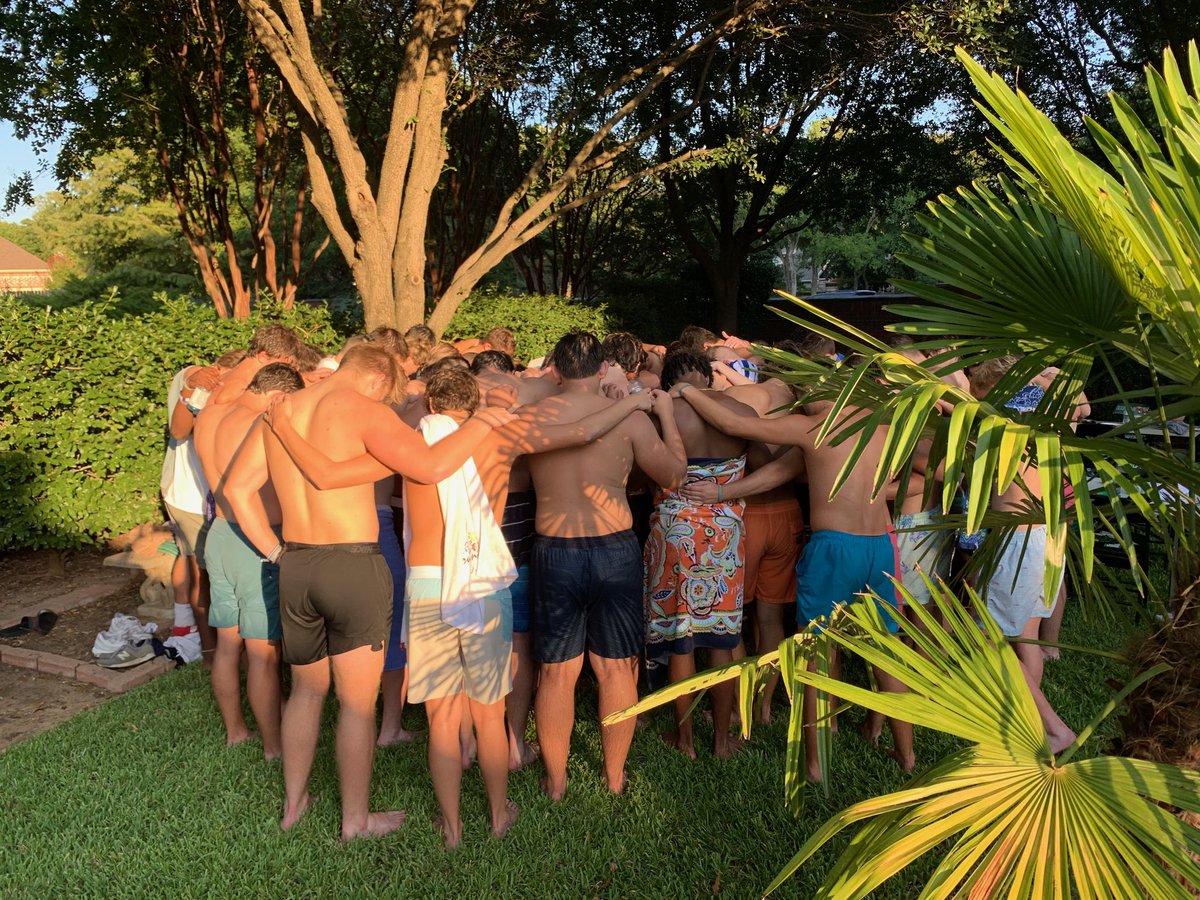 coachrdodge's tweet photo. 2019 Senior Pool Party is a wrap! Love this group of young Men! Can’t wait to watch them play for one another this year! #LastRide #NoFear #ProtectTheTradition https://t.co/2V8DVqIpbf