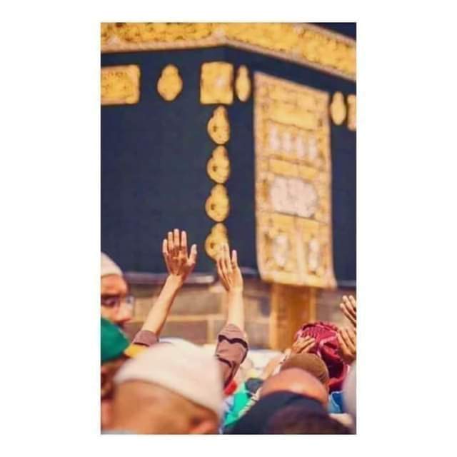 rizwanraheem402's tweet photo. رب کعبہ کی قسم پوری کاٸنات میں میرے نبیﷺ سے افضل نہ کوٸی آیا اور نہ آۓ گا ... ❤ 
صل اللہ علیہ وآلہ وسلم https://t.co/vB2tMIv8DJ