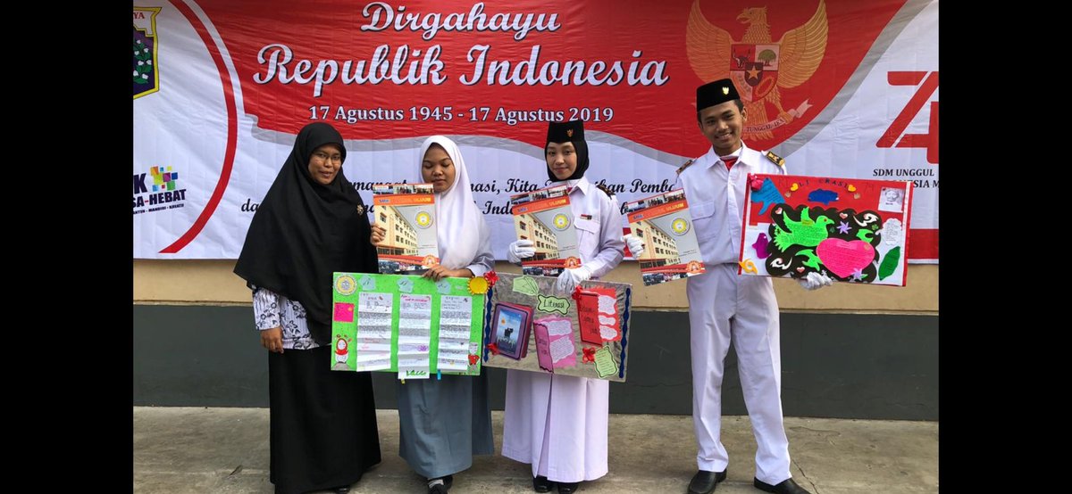 PHariwan's tweet photo. Isilah kemerdekaan dengan prestasi yg GILANG GEMILANG .... Semoga ALLAH SUBHANAHU WA TA'ALA memudahkan semua cita2 kita .... Aamiin https://t.co/WAcYFscf9w