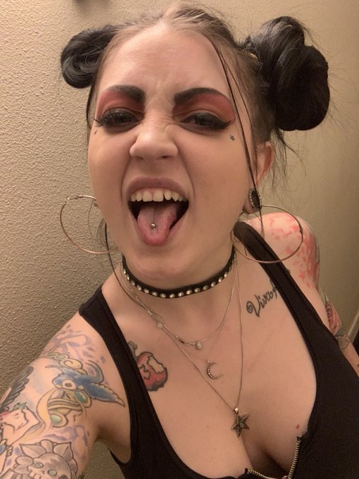 What kind of scenes do y&rsquo;all wanna see me in? Or stuff you want to see more of? My content is for YOU<a href="/tag/mvsales"class="tags"><span>#mvsales</span></a>