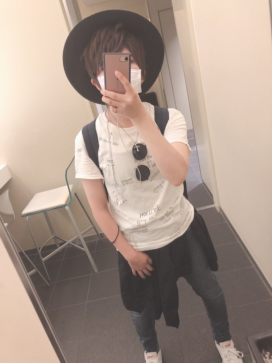 
くうりんのLASTpartyたのしかった🐯🎀

まさかまさかのメンバーに久しぶりに会えたし、よきよき(   ¯꒳¯ )
