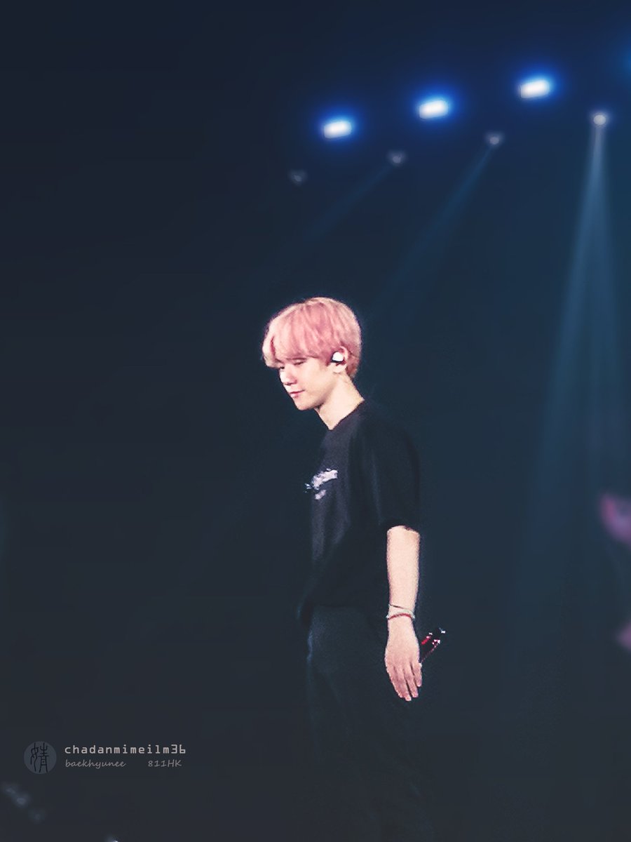 chadanmimeilm36's tweet photo. EXO 8.11 HONGKONG
#Baekhyun #EXOplOration #EXO #concernt 
lovely💕💕 #백현 
第一次修图哈，多多见谅😛 https://t.co/9pAKlKxWwO
