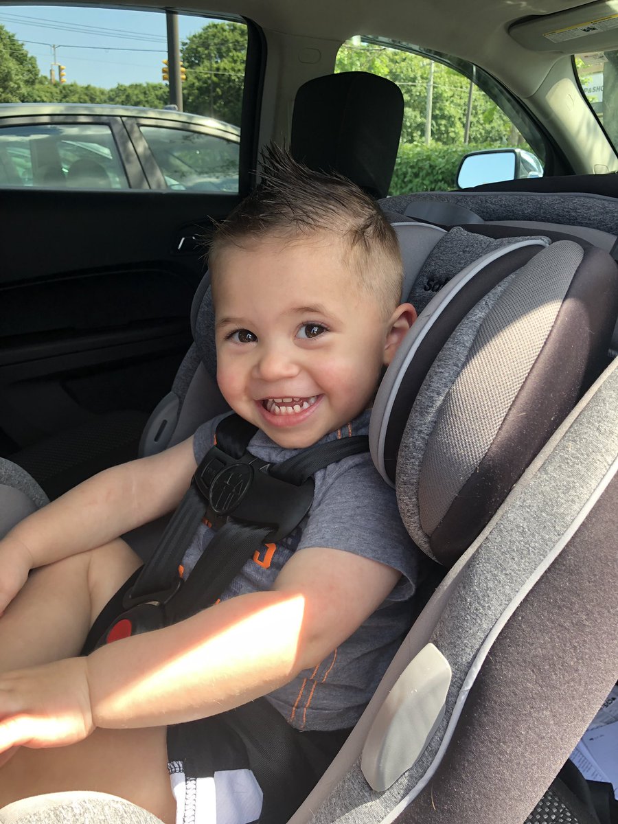 fluttergirl1603's tweet photo. Love him.. #growinguptoquick https://t.co/K7zV0iBAbj