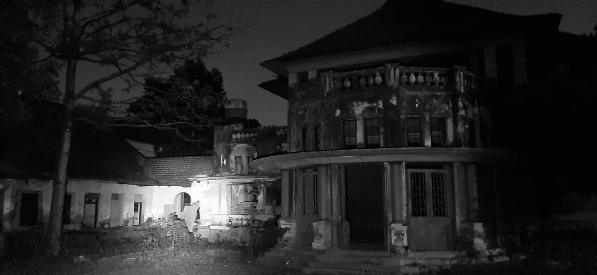 SangExplore's tweet photo. lokasi shotting film "danur 3 " https://t.co/8AQi4PveJ5