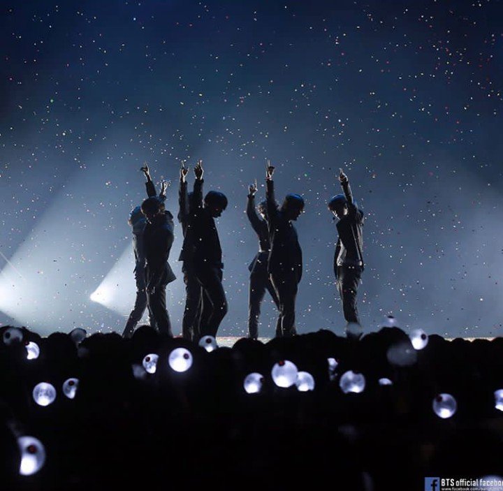 itsbabykitty's tweet photo. No conoci a BTS en su debut y que mas me hubiera gustado conocerlos pero llegaron en el momento indicado,me hicieron ver diferente la vida,tanto ellos como el gran fandom de las verdaderas ARMYS💜ARMY como BTS son los mejores y no me arrepiento de formar parte #ReflectionsWithBTS https://t.co/oPYCbkqGnu