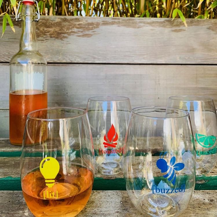 It’s always 5 o’clock somewhere and you can take these wine glasses there with you. Shatterproof, reusable, recyclable and BPA/BPS free. #govino #shopsidney #shoplocal #boatingbc #portsidneymarina #ilovesidney #exploresidney