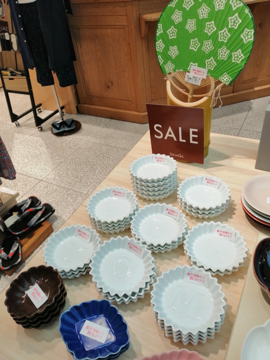 nativecotton_sy's tweet photo. セール対象商品が増えました！今の季節にさっそく使えるアイテムがですよ♪　#ヒカリエ　#渋谷ヒカリエ　#shibuyahikari　#shinQs #hikarie #zawariii #ザワリィー
#SALE https://t.co/5QQs2ETR2y