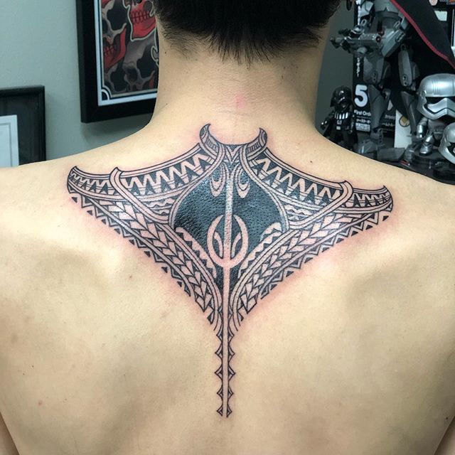 eDDieBorneoInk's tweet photo. Quick coverup of an old tribal with this polymix manta ray .Thks @nigelhills_ .#polynesiantattoo #polynesiantattoos #tribaltattoo #tribaltattoos #tribalculture #tribaltataucollective #tattoodo #tattoomag #maoritattoo #samoan #inkstinctsubmission #tattoof… https://t.co/dMfpCklmeD https://t.co/lCbsLkc49H