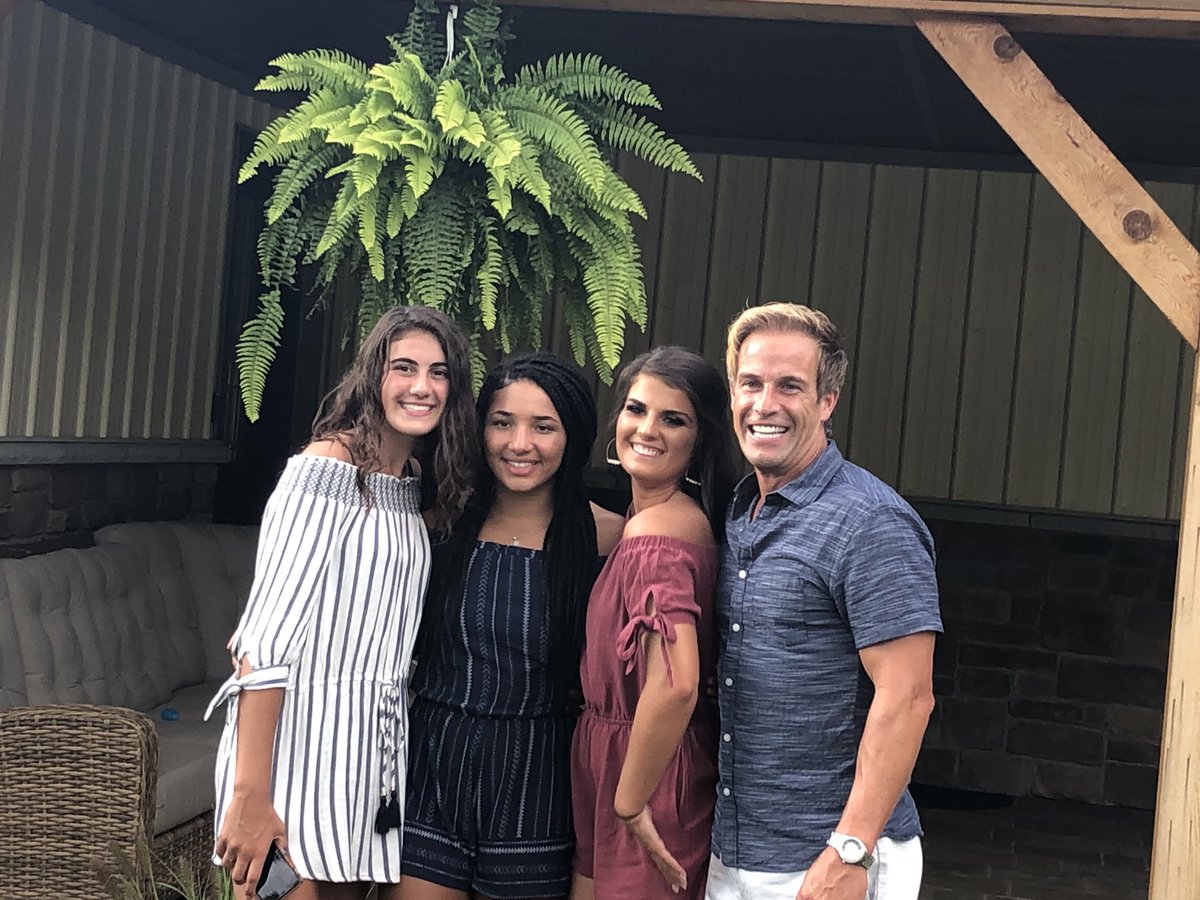 RodCreech's tweet image. What an amazing time celebrating my 50th birthday(mine was in July) and my Dad’s 75th birthday with a bunch of cool ass people and the best dad EVER! Great food and great company always makes for a good time. Thank you Adkins, Hoover’s, Chef Mike Shapiro and my daughter, Skylar!