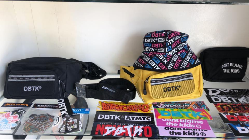 yabangan's tweet photo. @dbtkco fans out there

waiting game is over see you @/10- 8!! https://t.co/uvuK4L4qZQ