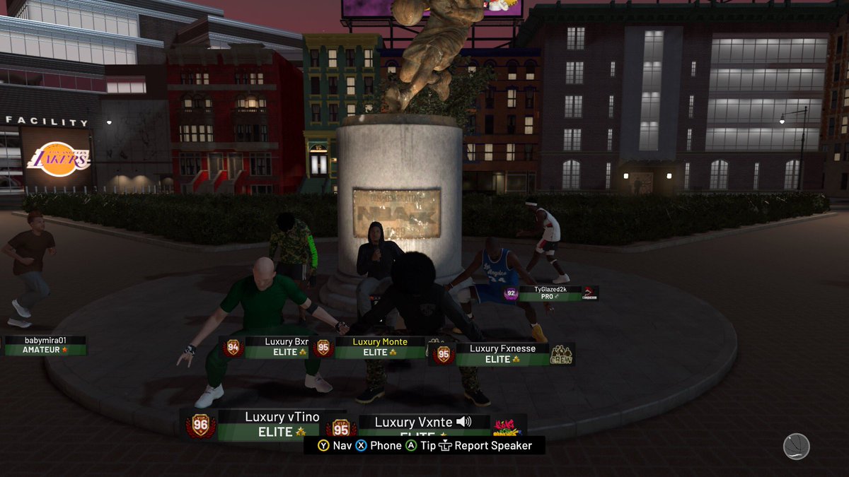 xVeeski's tweet image. I Joined @LuxuryTakeover thx to @itzTumbo and @vMvnte!!!! We Coming different 2k20 😈💯