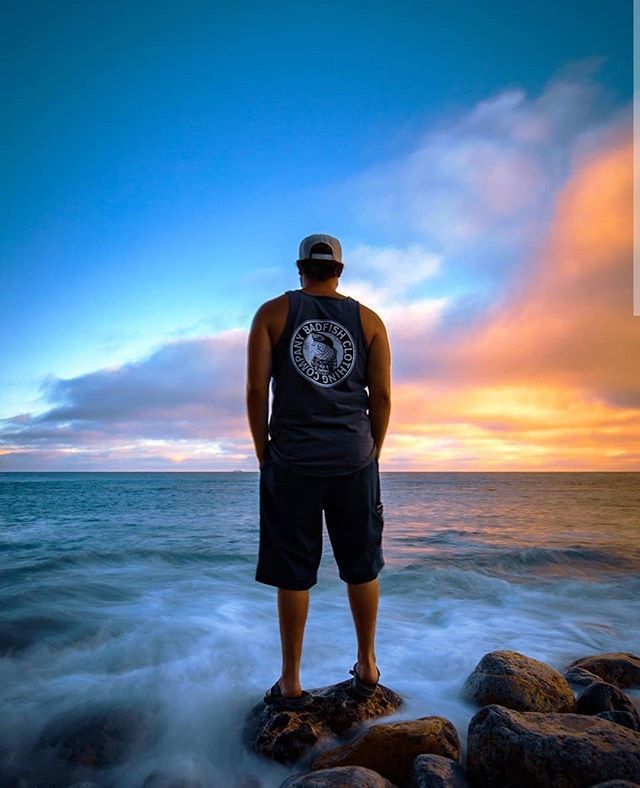 BadfishApparel's tweet photo. Summertime Sunsets on the West Coast. Great shot from @ryan_patrick86 rocking the Badfish Badge tank top. 🤙 https://t.co/T4mgZCAa28 https://t.co/cudlVVHkTT