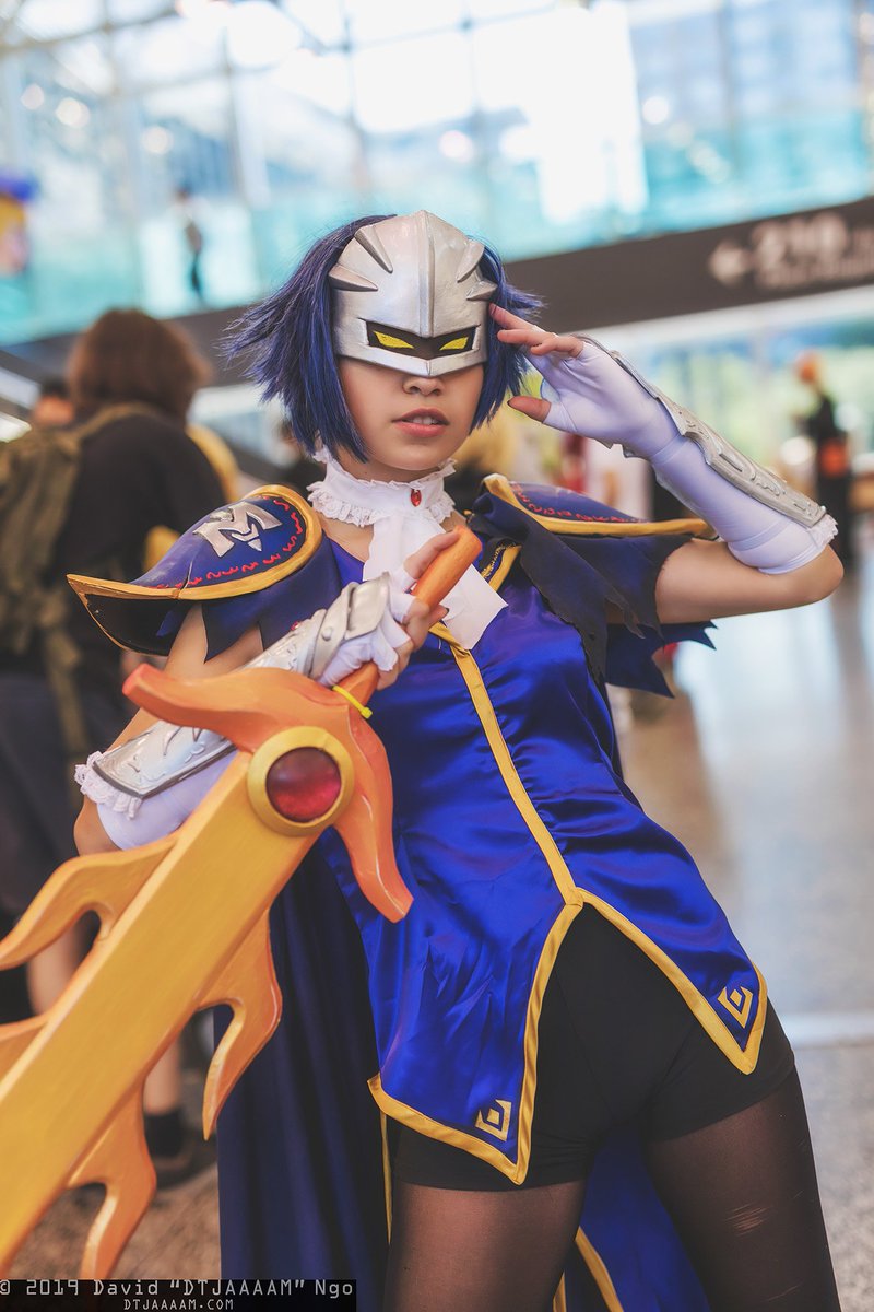 Meta Cosplay Female Meta Knight Cosplay