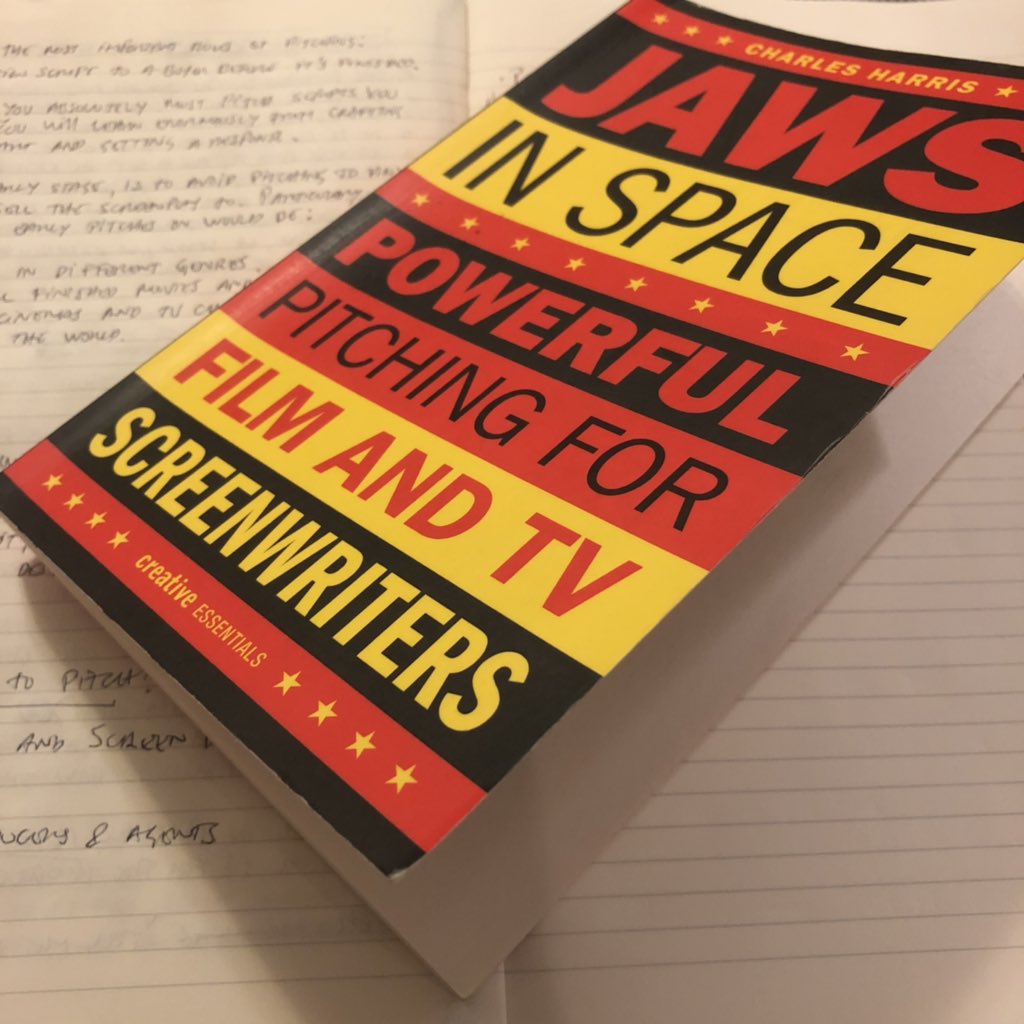 exequielrh's tweet photo. Tener ideas no es genial, genial es saber venderlas. A todo el que quiera saber hacer un pitch contundente de una historia, le recomiendo aprender de #JawsInSpace de @chasharris ✏️ https://t.co/3kviJ75bBh