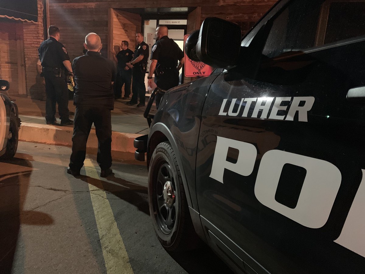 enduiok's tweet photo. The briefing is complete, the cones are out. The Luther #ENDUIOK sobriety checkpoint is now operational. Remember, even if you’re not around the checkpoint, law enforcement around the state is participating in this campaign. #DriveSoberOk @OHPDPS https://t.co/NwirxsBjmR
