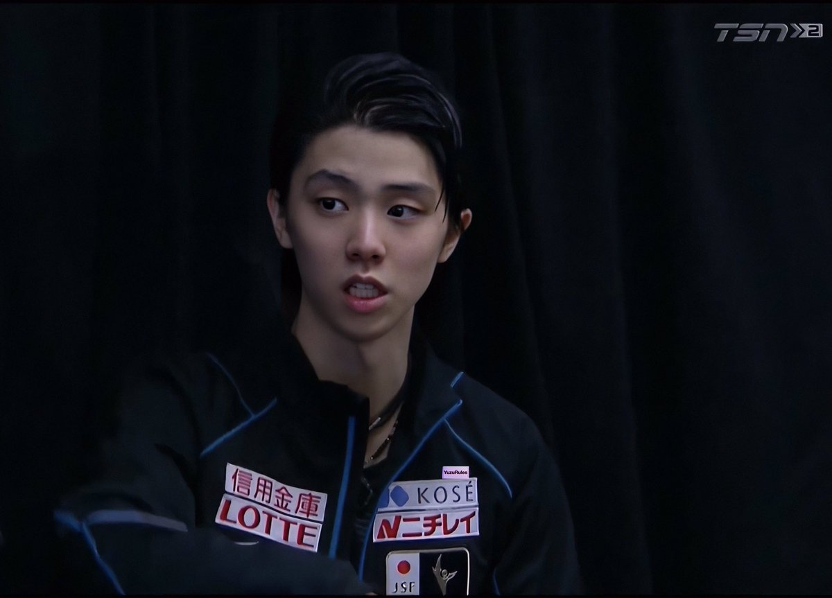 YuzuRules's tweet image. Yuzu being super adorable🤟🥰screenshot from #SC2016 （can’t get enough of this video footage😢)#YuzuruHanyu #羽生結弦