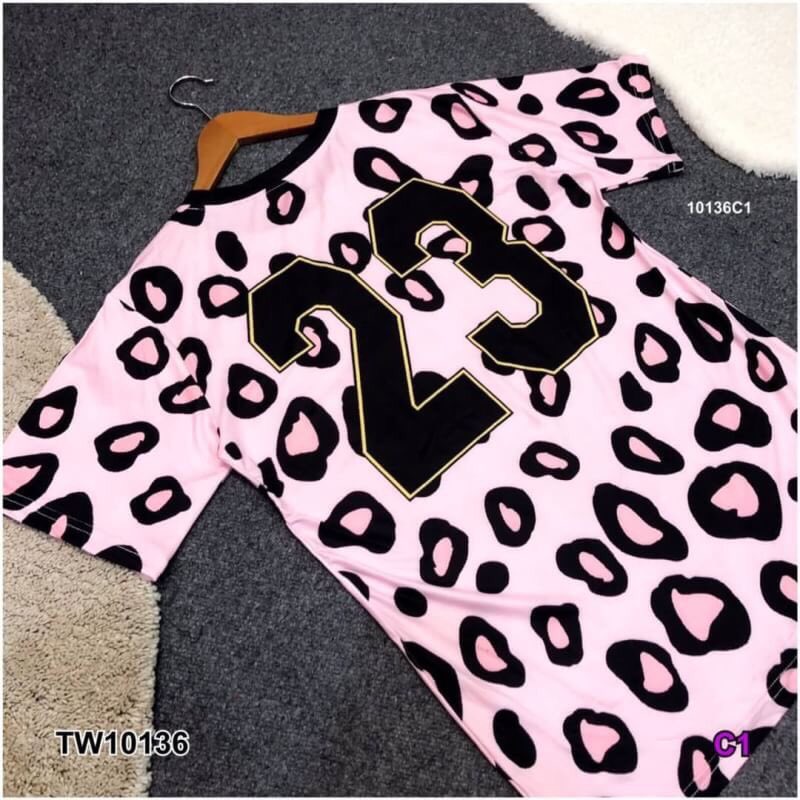 BoxtShop's tweet image. 📌240.-
📌เสื้อแขนสั้น ทรงโอเวอร์ไซส์ เนื้อผ้า idy เนื้อยืด พืมลายกราฟฟิก Pink Panther  งานสวย ใส่เป็นมินิเดรส หรือเสื้อ + กางเกงก็น่ารักค่า พร้อมส่ง

ขนาด &amp;gt;&amp;gt; รอบอก: 34-42" ยาว 28"
#มาเรียม #ความผีของผู้จัดRegistar #HotelDelLuna #howtobeauty #HowtoPerfect #ประชุมสภา