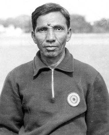 IndianfootballH's tweet photo. Born #OnThisDay in 1909, Syed Abdul Rahim 

✔️ Gold in 1951, 1962 Asian Games
✔️ 4th place in 1956 Olympics
✔️ Record 62% win rate with India NT
✔️ Dominance in club football with Hyderabad City Police 
✔️ Tactical innovations
✔️ Greatest coach in #IndianFootball history https://t.co/8qOaOGtiVS