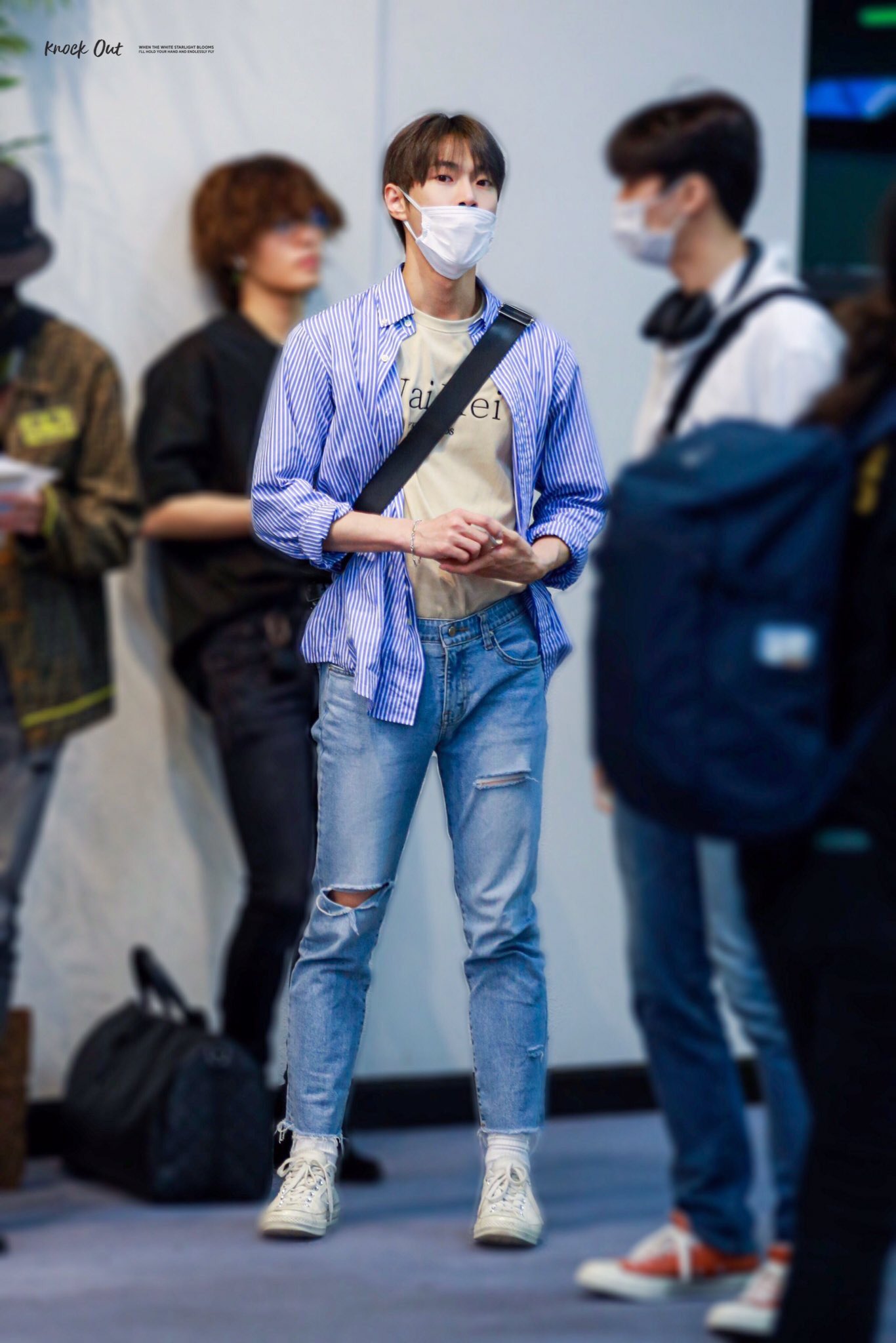 טוויטר 𝒽 בטוויטר Gmp Nct127 공항 패션 정보 도영 Doyoung Airport Fashion 空港ファッション Waikei Steady Logo Embroidered T Shirt 3 548 空港ファッション ドヨン Nct 空港ファッション Nct Nct127 空港ファッション 공항패션 공항패션 Nct