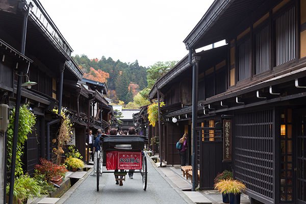 new_rakuen's tweet image. 飛騨高山 さんまち通り(岐阜)