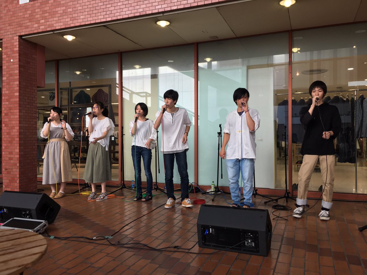 hamorossa's tweet photo. Mid summer Live いよいよ3部が始まりました！！
西武2階で歌っています、ぜひお越しください☺️ https://t.co/42lQrJrjbV