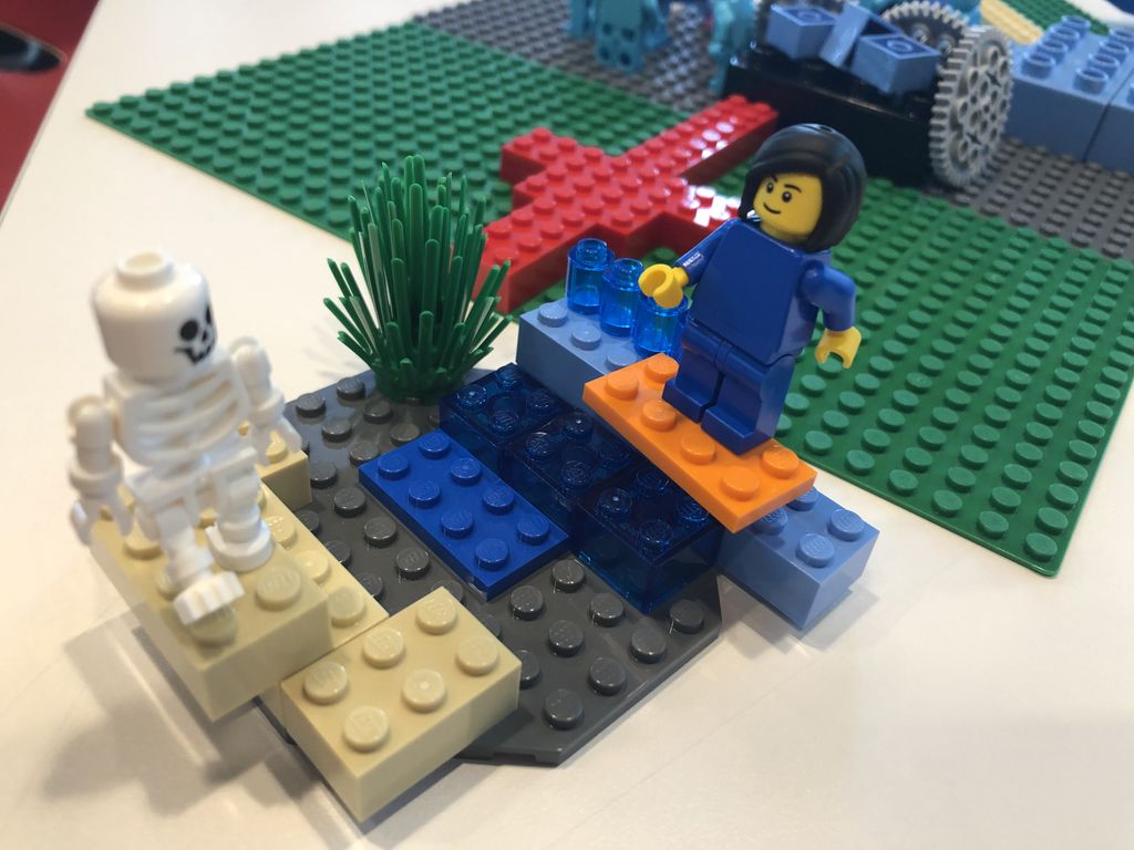 sirteace's tweet photo. Loved to join #futureleaderprogram with my LEGOs. Thanks π @dbsbank @9yardsinnovation for having me!
#dbs #socialinnovation #socialimpact #sustainability #innovation #leadership #shirute #cxplay #tosileikki #lsp #legoseriousplay #customerexperience #cx #ex #asiakaskokemus https://t.co/MsQnQ0PYXD