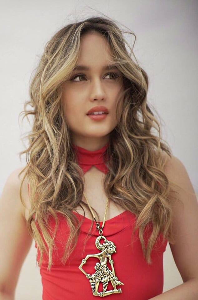 xcintakiehlx's tweet photo. Untuk semua teman2 yang sudah mengucapkan selamat dan doa2 indah dihari ulang tahunku.. Thanks a lot and may God bless you!❤️🇮🇩 https://t.co/r44ZtMdVXP