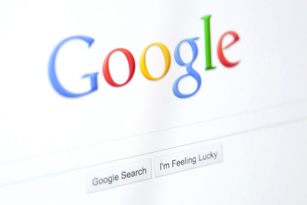 ToniRuch's tweet photo. Yes, there is life beyond the Google search engine: Living completely out of the Google bubble may not be possible, but slashing the amount of data this company collects on you is certainly achievable. Even better, you won’t have to go completely offline… https://t.co/Fl8b0QkCoo https://t.co/SfyDaE5HAD