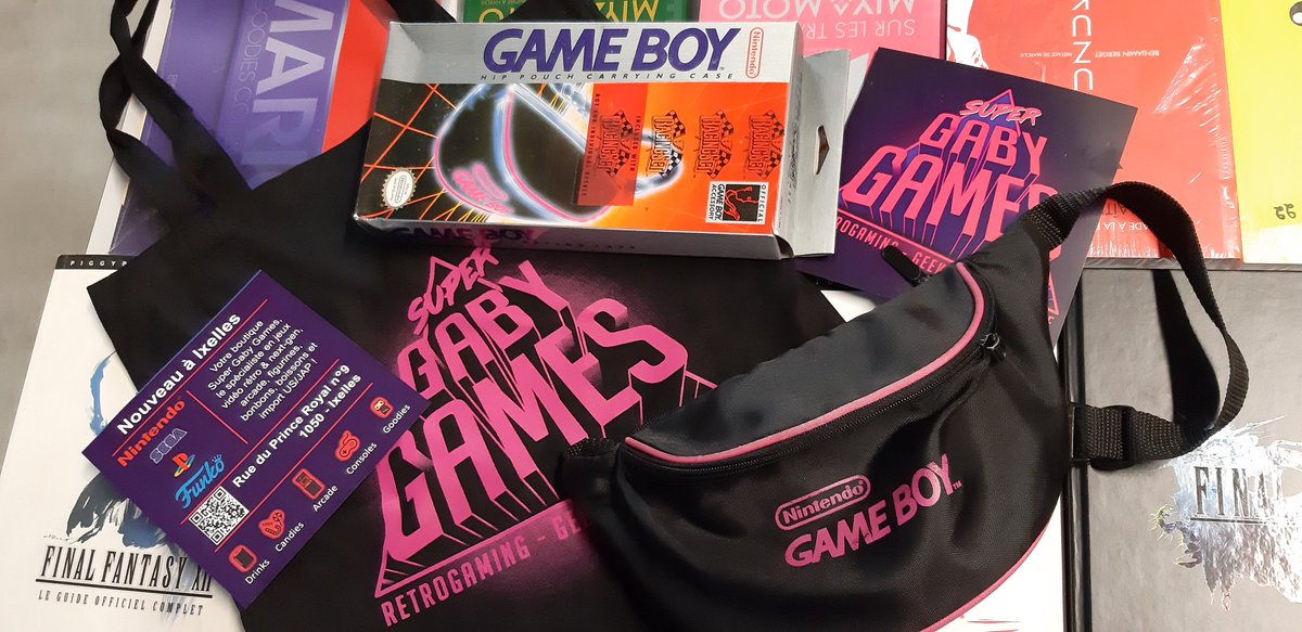 RichardBlin's tweet photo. En plein tournage chez Super Gaby Games 🎬 ... comme promis la visite de la nouvelle boutique en ligne aujourd'hui ! ... encore une exclu Kidult CONSO 🤩 🥳 🤪 #Mario #nintendo #Xbox #toys #Retro_gaming #Bruxelles #collection #game_boy https://t.co/cyBg8IVYDU