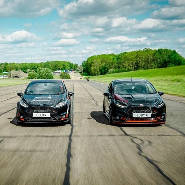 onlyrevo's tweet photo. Take a couple of Fiesta ST's and drop 330bhp into each! The results are pretty electric as you might well imagine! Head over to our blog to read more......#onlyrevo #onlythedriven #Ford #Fiesta #RT330 #ST #instacar #carsofinstagram #tuning #performance https://t.co/iYeiinJHRh https://t.co/M9SxlWU1XP