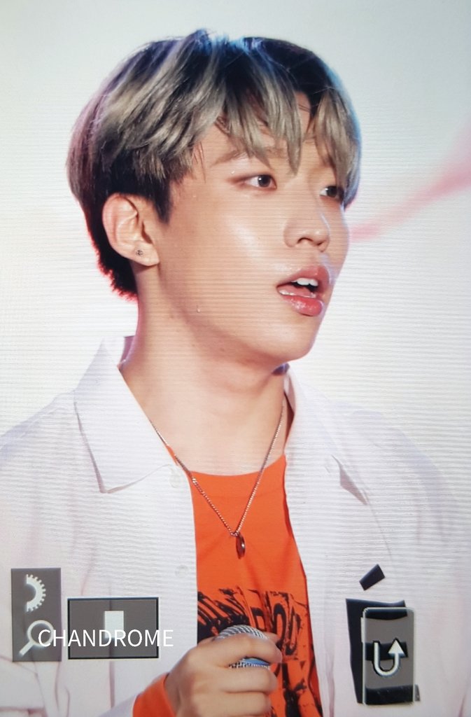 CHANDROME13's tweet photo. 190817 코엑스 케뮤페

#디크런치 #D_CRUNCH #상찬 #OV #오뷔 #SANGCHAN @DIA_CRUNCH #Today_his_vibe https://t.co/uSQrBHCp8z