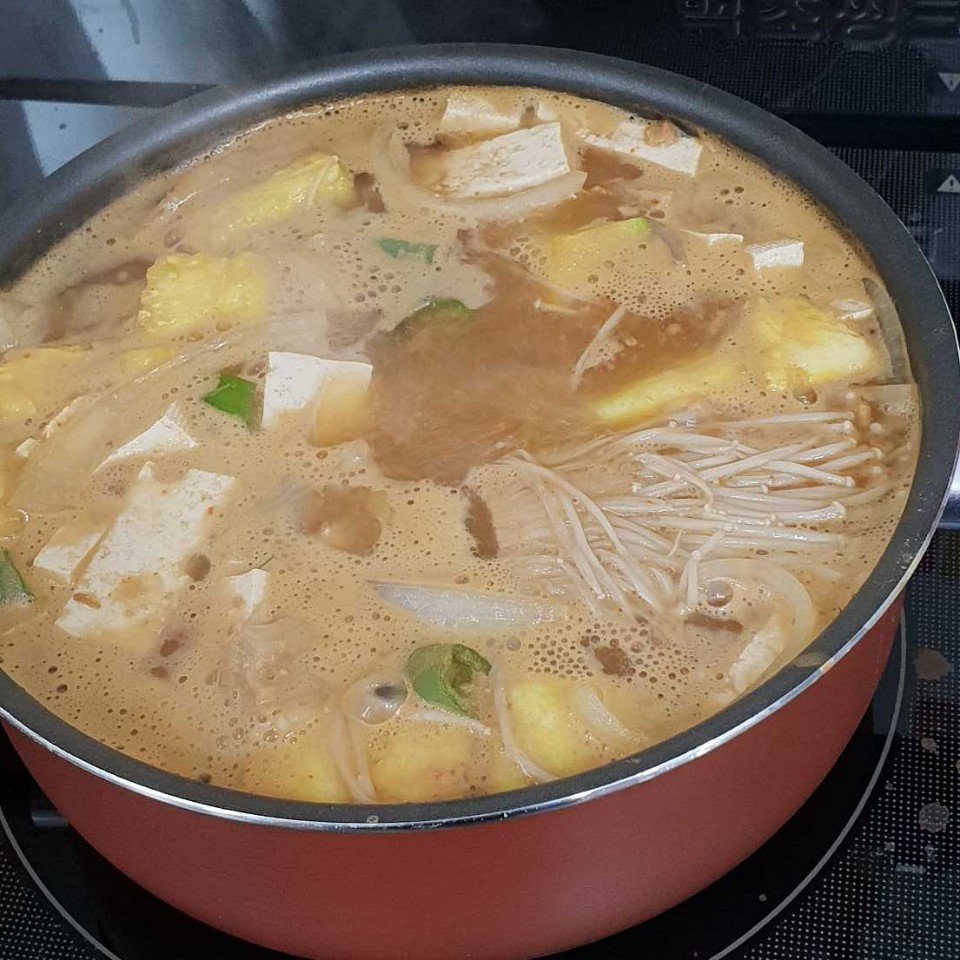 hwang1121's tweet photo. #내가만든된장찌개#크~#국물예술이다#라고말한사람#굳!!!ㅋㅋㅋㅋㅋㅋㅋㅋ https://t.co/kpXSoYlC1C