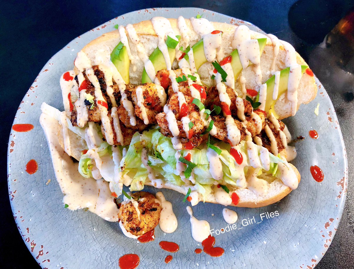 FoodieGFiles's tweet photo. Awesome Po Boy! 😋

Blackened Shrimp Avocado Po Boy: blackened shrimp, lettuce, avocado, &amp; remoulade.

#seithersseafood #poboy #poboys #sandwiches #harahan #neworleans #nola #nolafood #foodielove #FoodieGFiles https://t.co/GQ9YuROWAb