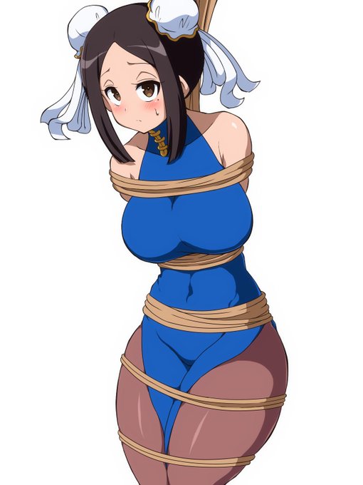 コスプレした状態で縛られてる立花先生 