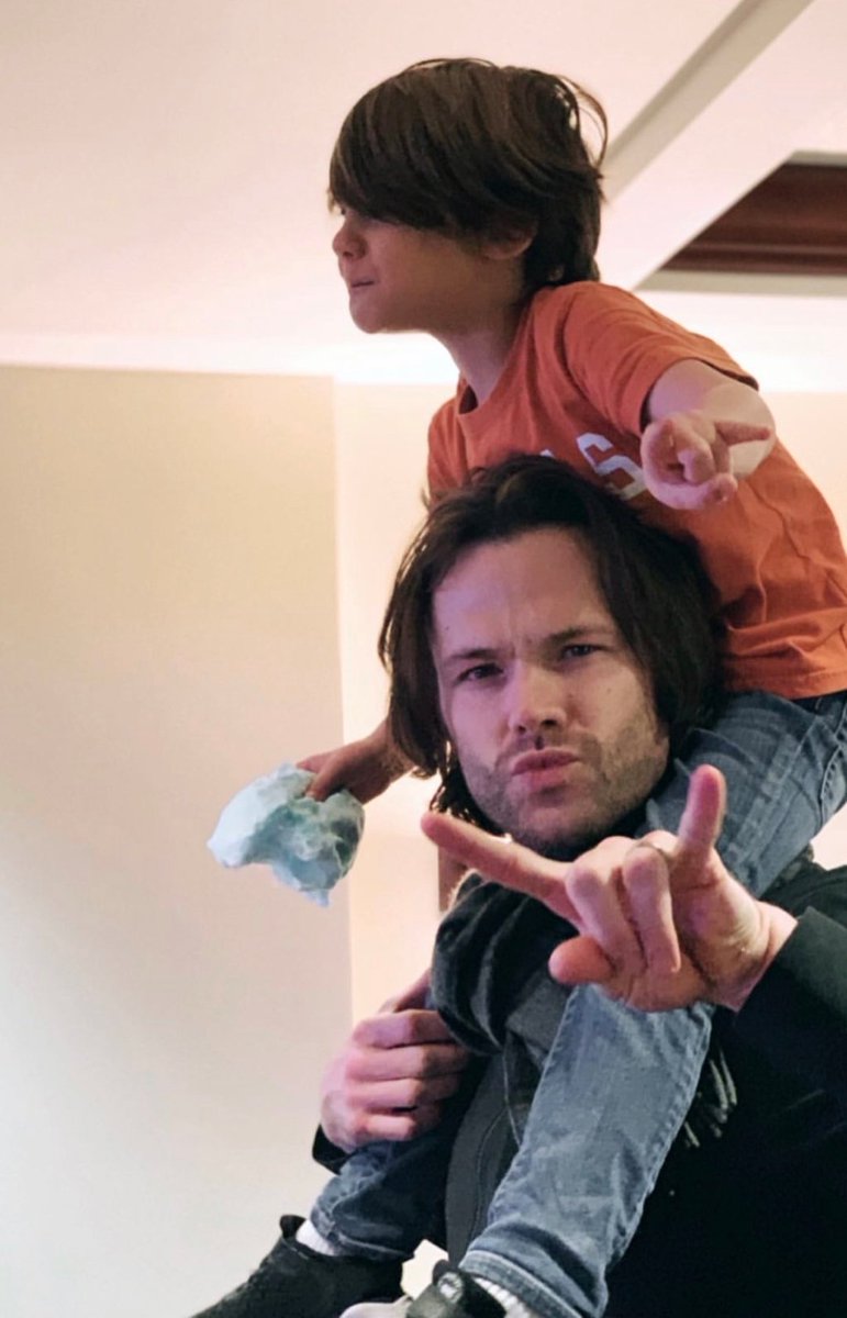 MokiLovesYou's tweet photo. I love this dynamic duo 💙👯♀️💙
#jaredpadalecki and #tompadalecki https://t.co/Zk09tnEuxN