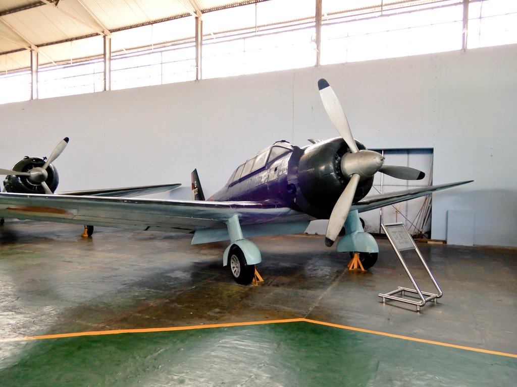 Pmscs على تويتر インドネシア空軍中央博物館ですが 目玉の飛行機は隼と鍾馗 あまり詳しくないです でしょうか 零戦は日本国内でも見れますが 隼は無かった記憶があります 静かに眠る兵器って 哀愁を感じますが なんか良いですよね