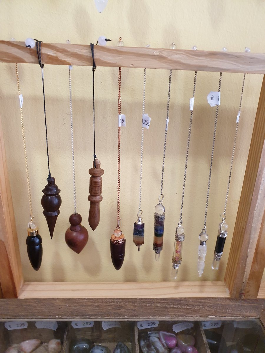 decoretnia's tweet photo. Y aquí tienes #Pendulos de Madera y Varas de poder !!!
Estos péndulos no se cargan!!!
También si quieres alguno en concreto pidenoslo...
Al 608804752 te lo buscamos...
Namaste 🕉✴🕉
https://t.co/T30dl4XKa6 https://t.co/e5mvcAAatX