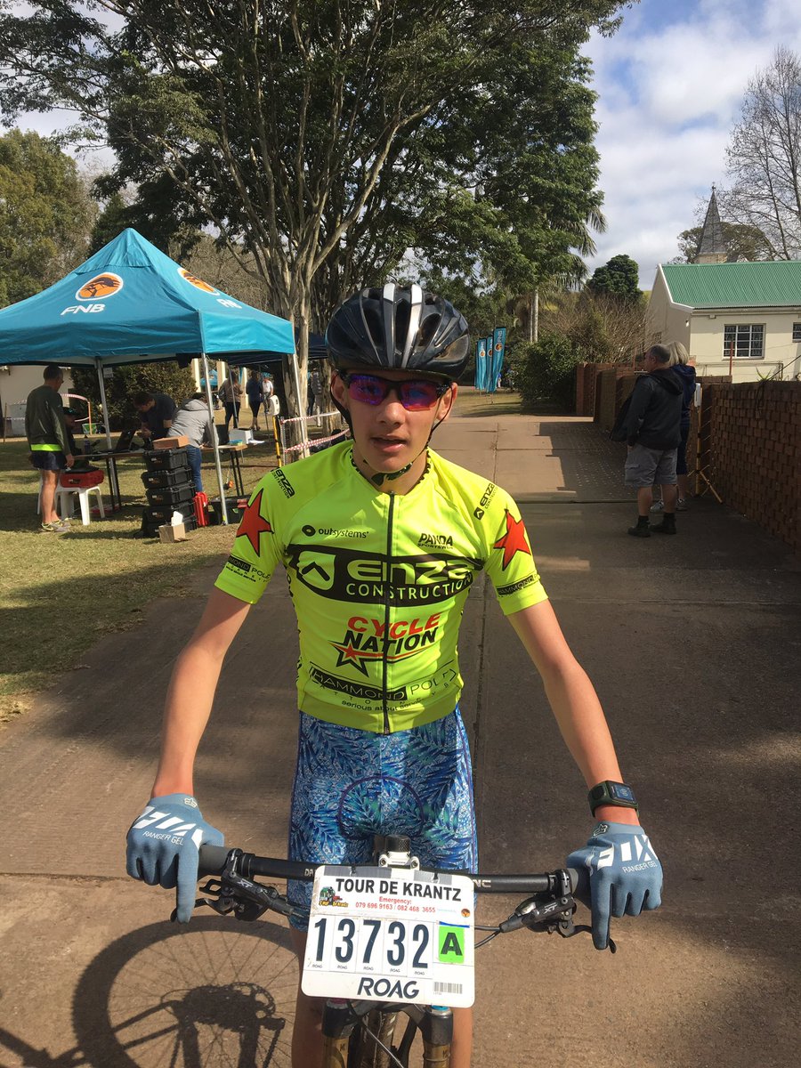 That’s Sean Yelland first across the line. He takes the win in the 25km race 💪🏻 🏁 

#race9 #quattro #bornwithmomentum